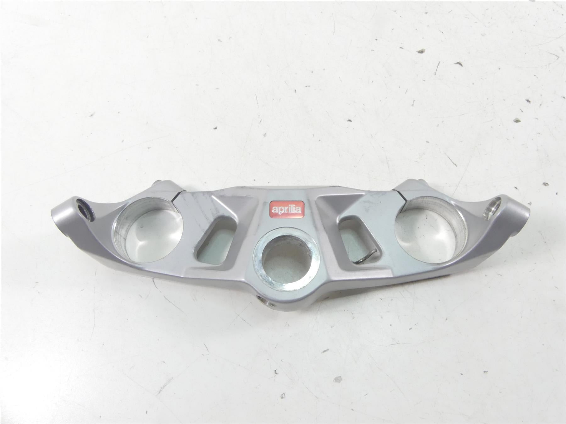 2021 Aprilia RS 660 Upper Triple Tree Steering Clamp 51mm 2B005253 {{ shop.shopifyCountryName }} - Mototech271