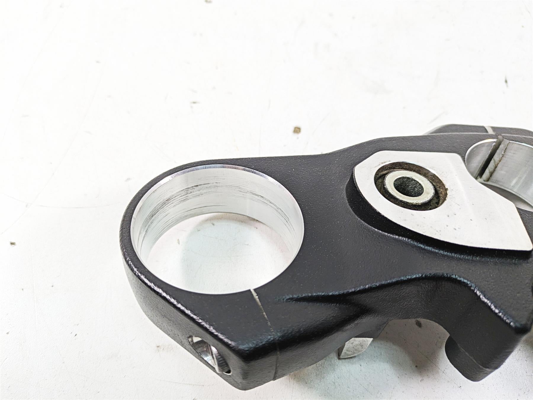 2020 Ducati Scrambler 1100 Sport Pro Upper Triple Tree Steering Clamp 34111571AA {{ shop.shopifyCountryName }} - Mototech271