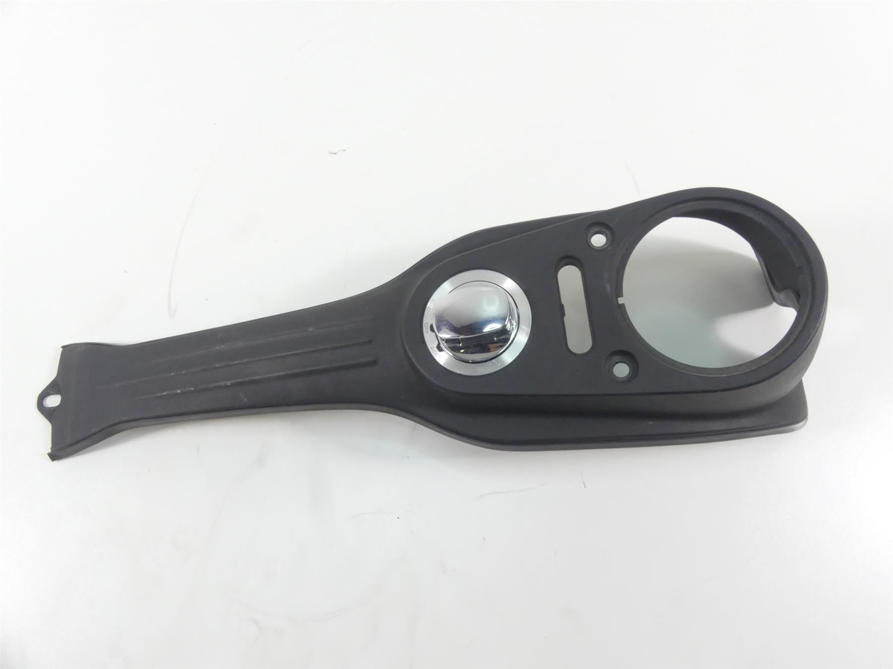 2017 Harley Dyna FXDB Street Bob Upper Tank Dash Gauge Speedo Panel 70900206 {{ shop.shopifyCountryName }} - Mototech271
