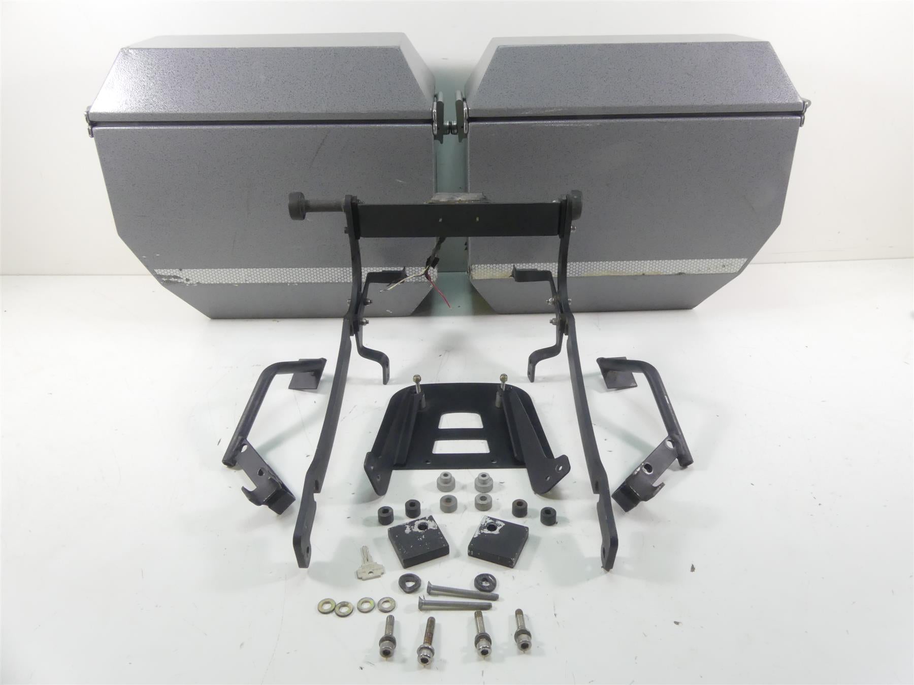 2003 BMW R1150 GS R21 Jesse Luggage Saddlebag Saddle Bag + Mounts Set {{ shop.shopifyCountryName }} - Mototech271