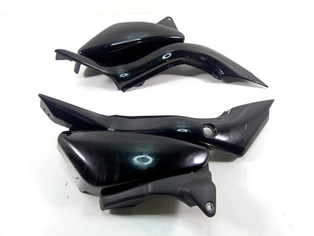 2008 Suzuki M109R VZR1800 Between Leg Side Cover Fairing Set 47211-48G00 {{ shop.shopifyCountryName }} - Mototech271