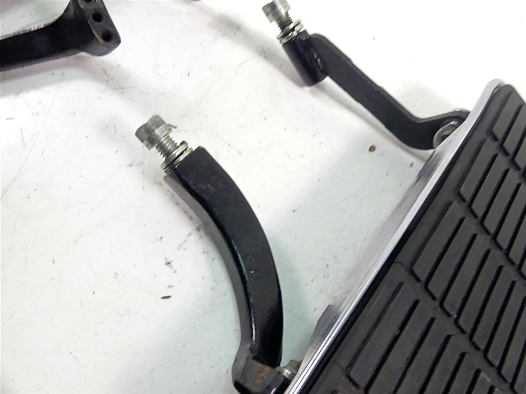 2002 Harley Touring FLHTC Electra Glide Front Left Right Floor Board Set 50621-79A {{ shop.shopifyCountryName }} - Mototech271