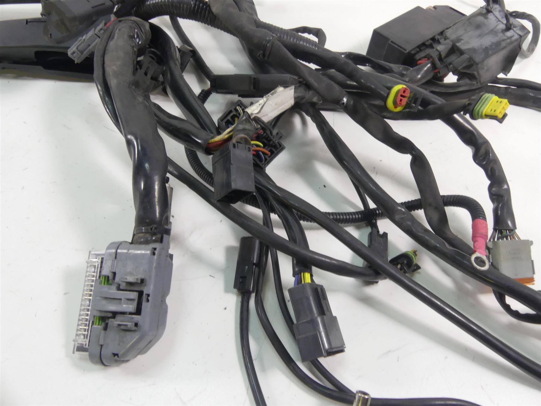 2007 Harley FLHTCU SE2 CVO Electra Glide Main Wiring Harness Loom 70992-07 {{ shop.shopifyCountryName }} - Mototech271