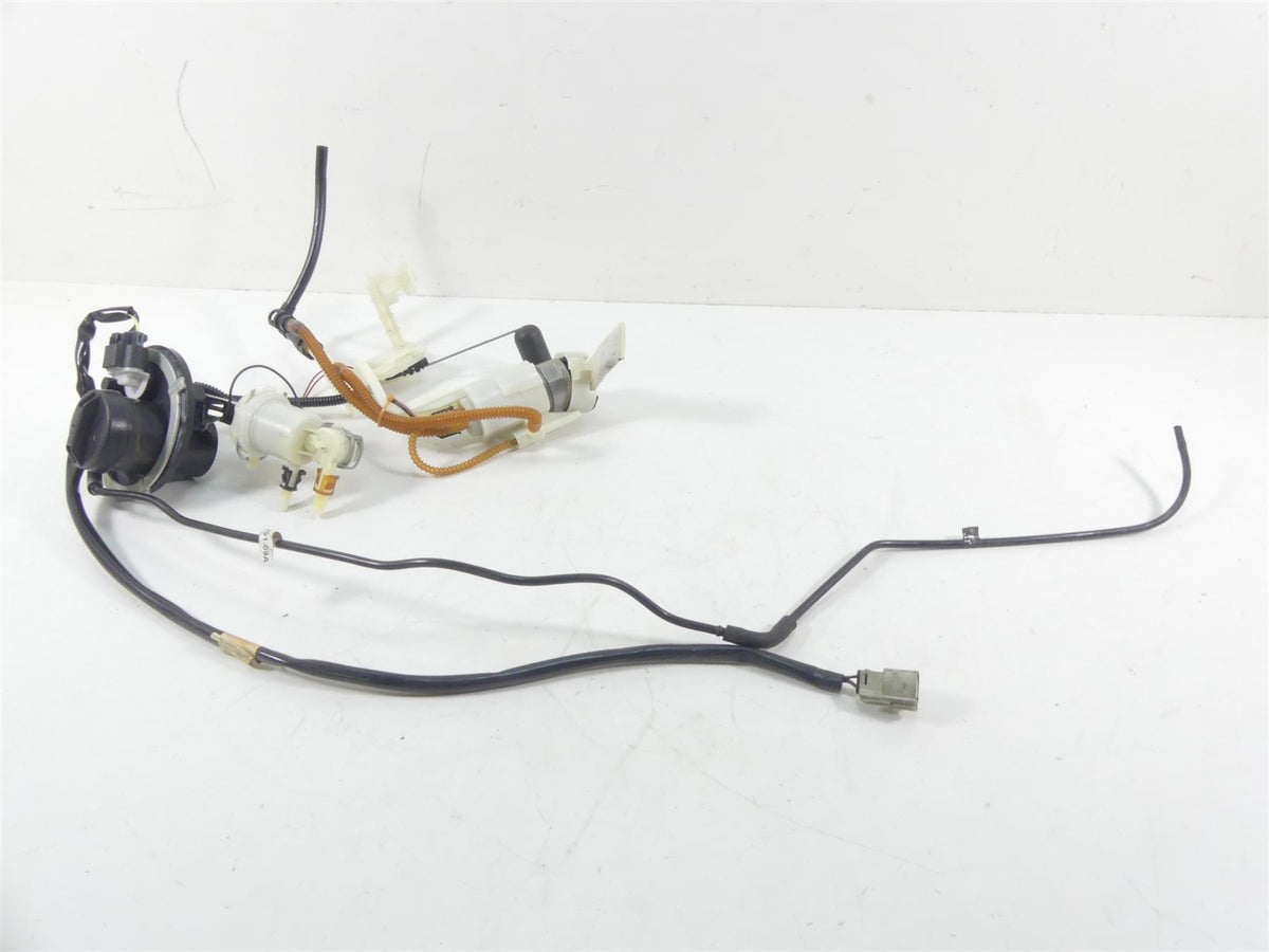 2014 Harley Touring FLHXS Street Glide Sp Fuel Petrol Pump - For Parts 62908-08 {{ shop.shopifyCountryName }} - Mototech271