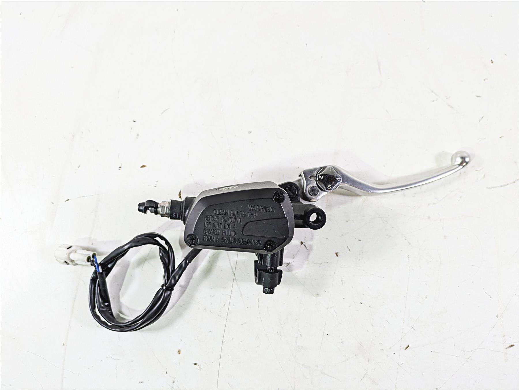 2014 Moto Guzzi California 1400 Touring Front Brake Master Cylinder 887764 {{ shop.shopifyCountryName }} - Mototech271