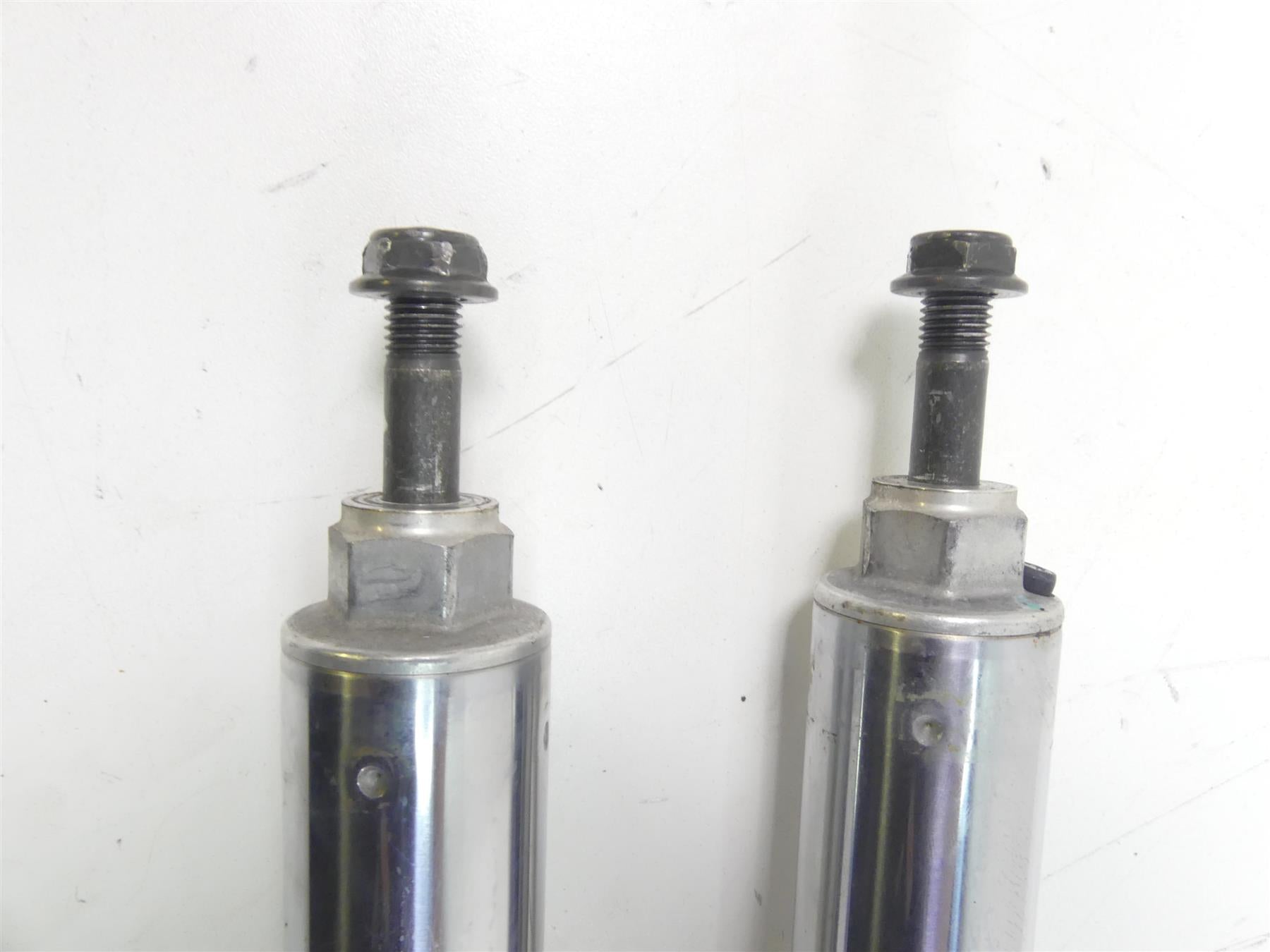 2003 BMW R1150 GS R21 Straight Showa Front Fork Damper Leg Set 31427661687 {{ shop.shopifyCountryName }} - Mototech271