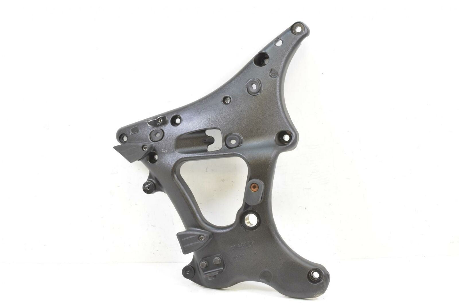 2016 Indian Chief Classic Right Frame Mount Bracket Plate Wall Carrier 5138129