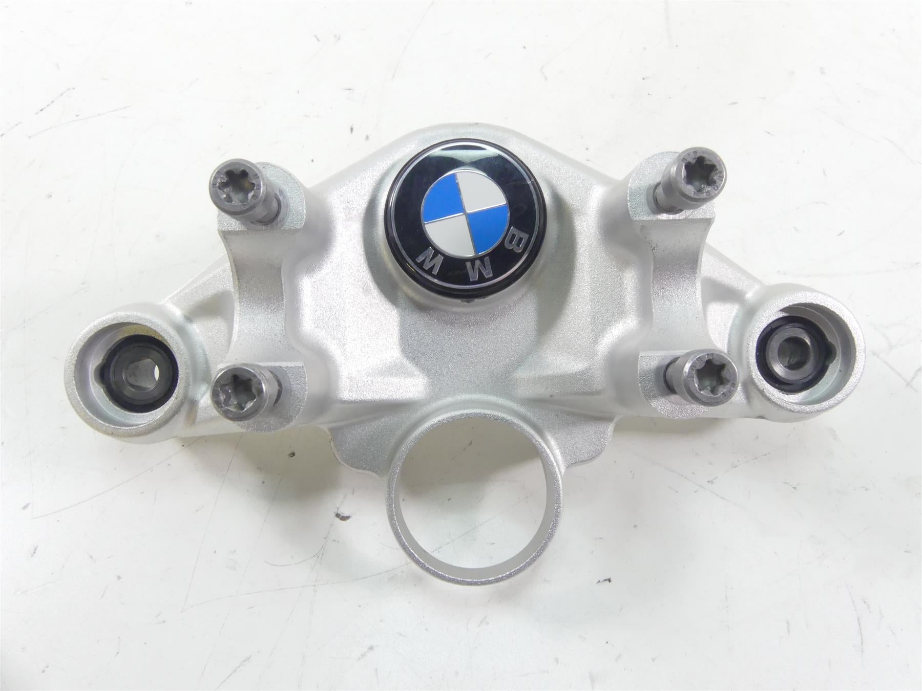 2017 BMW R1200GS GSW K50 Upper Triple Tree Steering Clamp 8555851 31428555849 {{ shop.shopifyCountryName }} - Mototech271