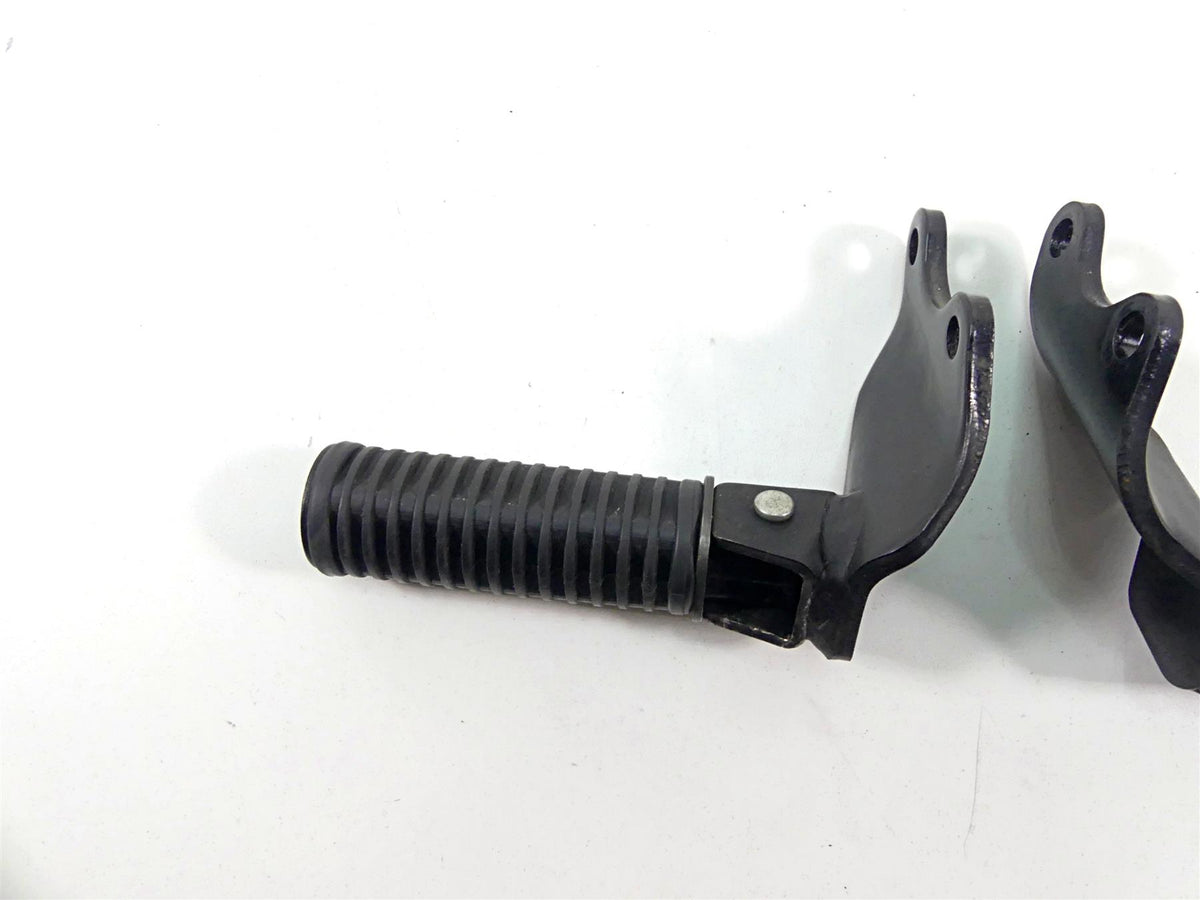 2010 Honda VT1300 CR Stateline Rear Passenger Footpeg Rest Set 50680-MFY-A00 {{ shop.shopifyCountryName }} - Mototech271