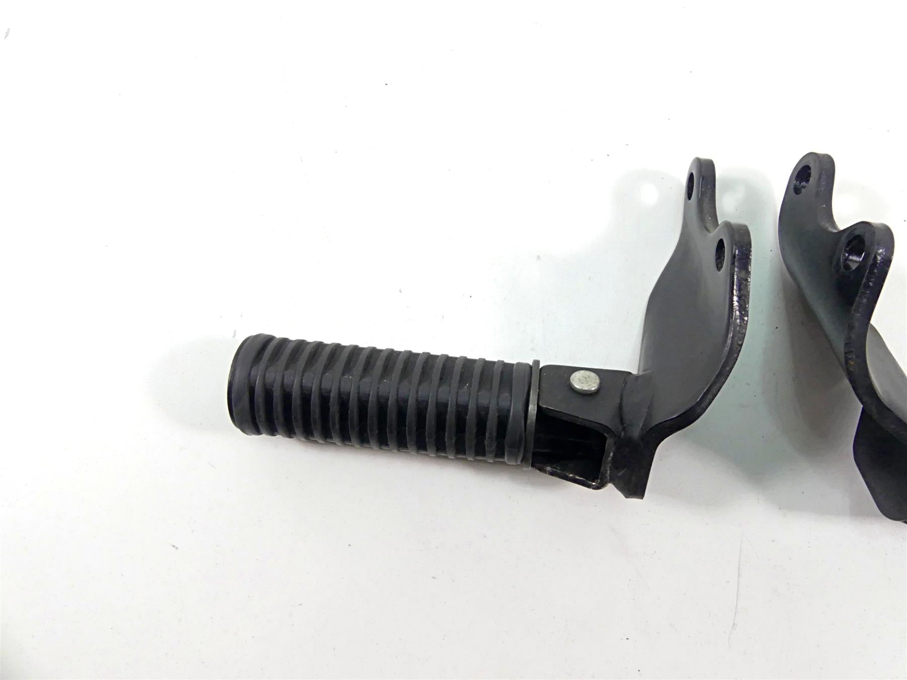 2010 Honda VT1300 CR Stateline Rear Passenger Footpeg Rest Set 50680-MFY-A00 {{ shop.shopifyCountryName }} - Mototech271