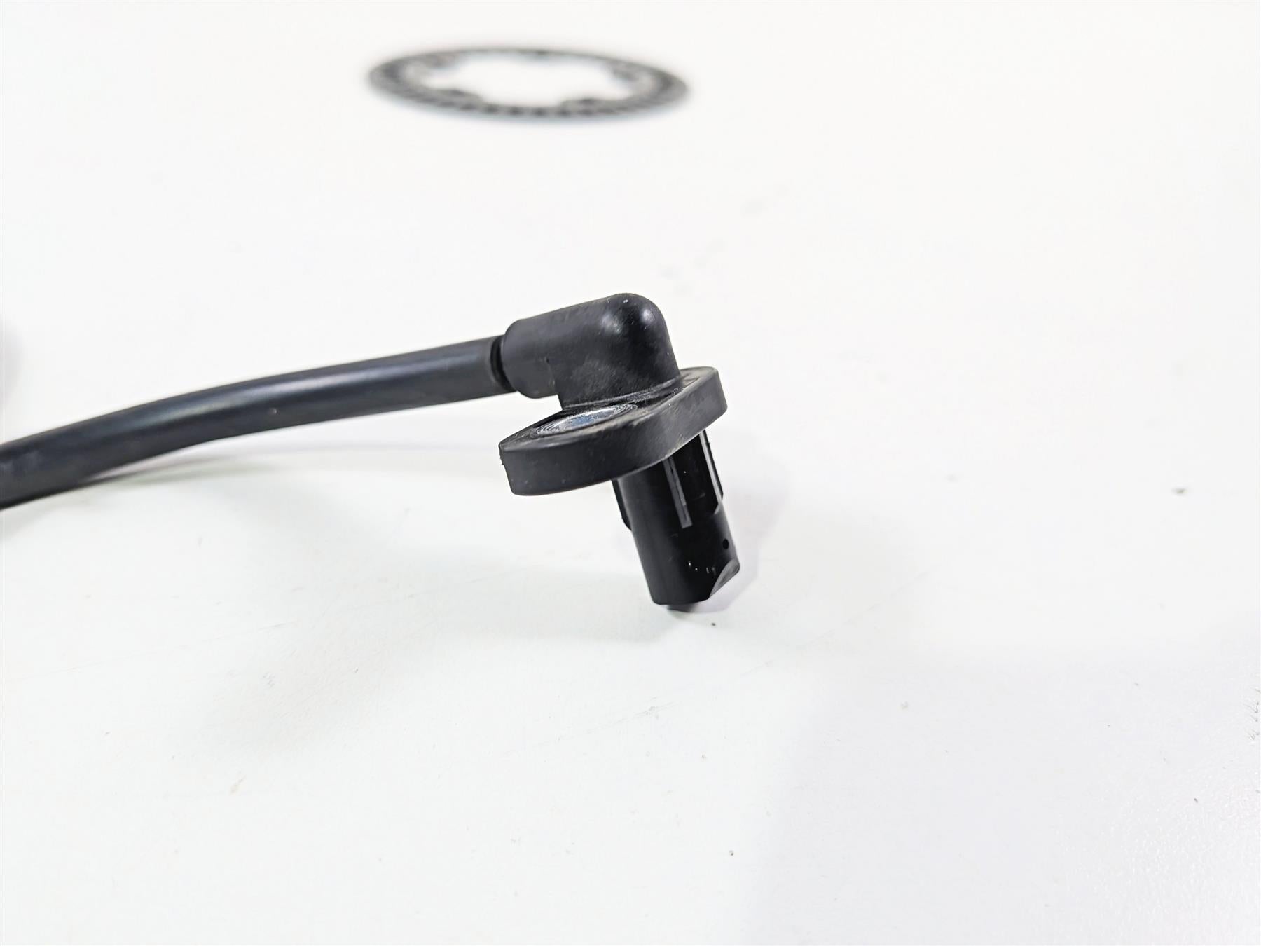 2023 Yamaha MT10 MTN1000 Front Abs Brake Wheel Speed Sensor 2CR-85970-01-00 {{ shop.shopifyCountryName }} - Mototech271
