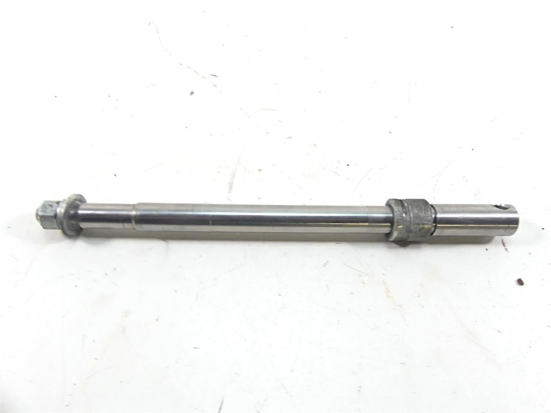 2002 Harley FLSTCI Softail Heritage Front Axle Wheel Spindle 3/4" 41584-86A {{ shop.shopifyCountryName }} - Mototech271