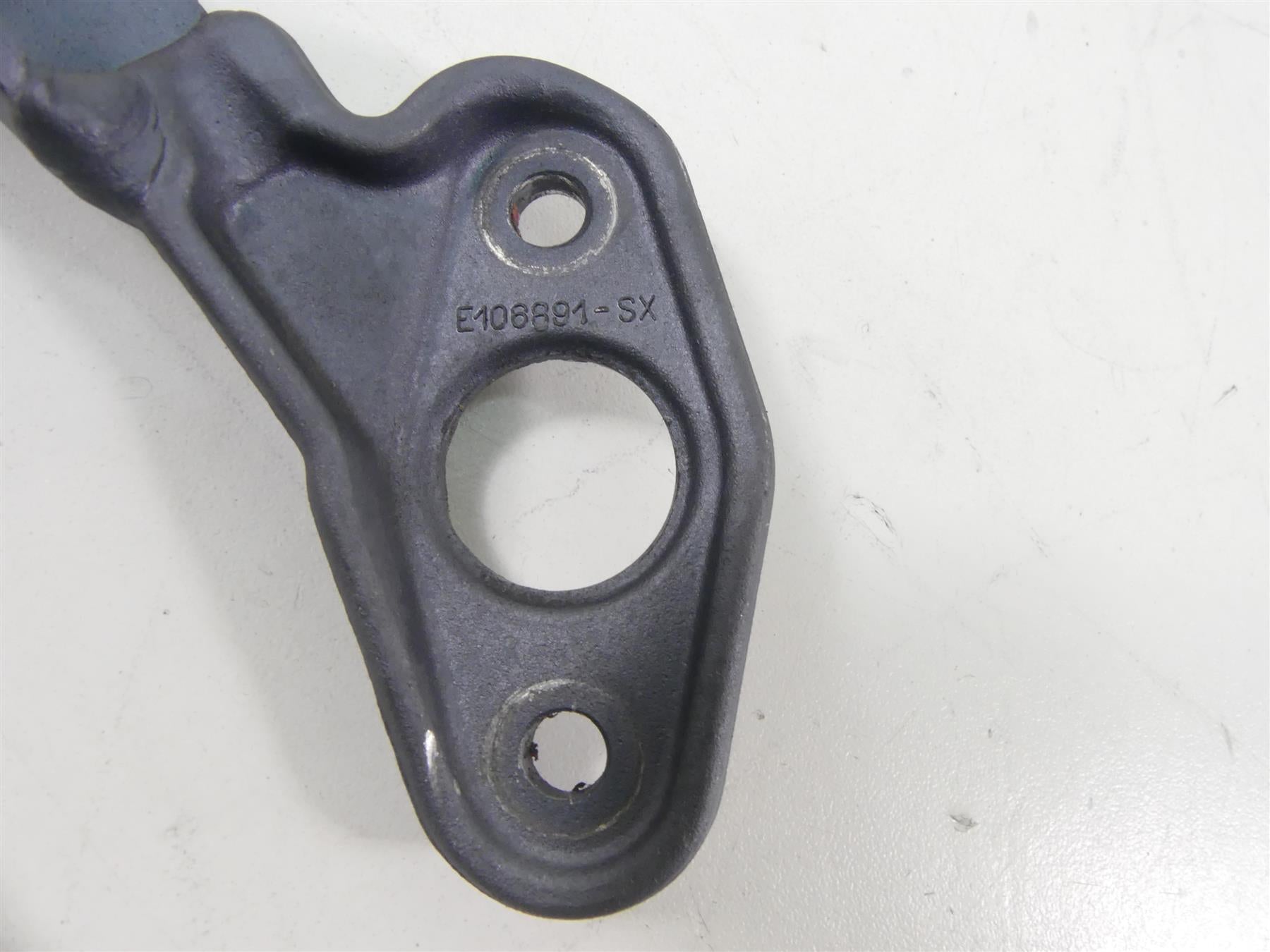 2004 Aprilia RSV 2 1000R Mille Left Right Mirror Support Set AP8146506 AP8134766 {{ shop.shopifyCountryName }} - Mototech271