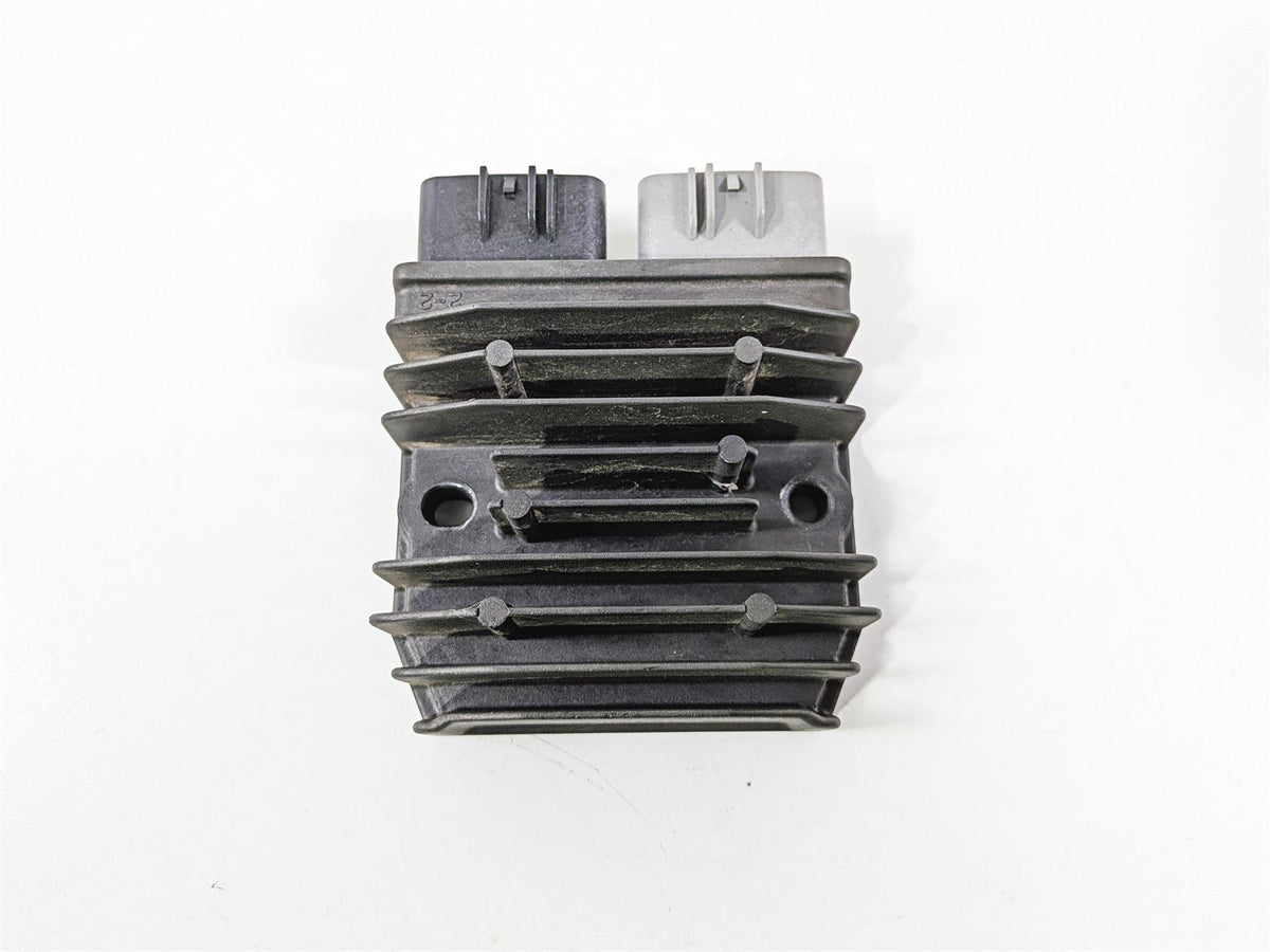 2025 Yamaha YZF R7 Rectifier Voltage Regulator 2K Only 27D-81960-00-00 SH821AA {{ shop.shopifyCountryName }} - Mototech271