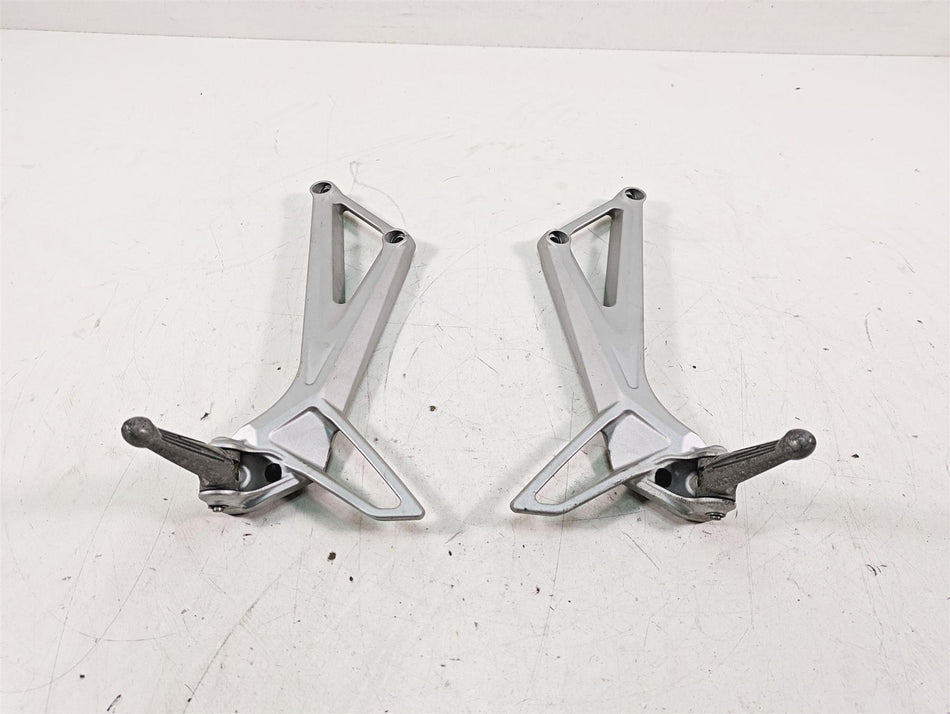2013 MV Agusta F3 675 ERA Rear Passenger Footpeg Set 80A0B5659 8AA0B5660 {{ shop.shopifyCountryName }} - Mototech271