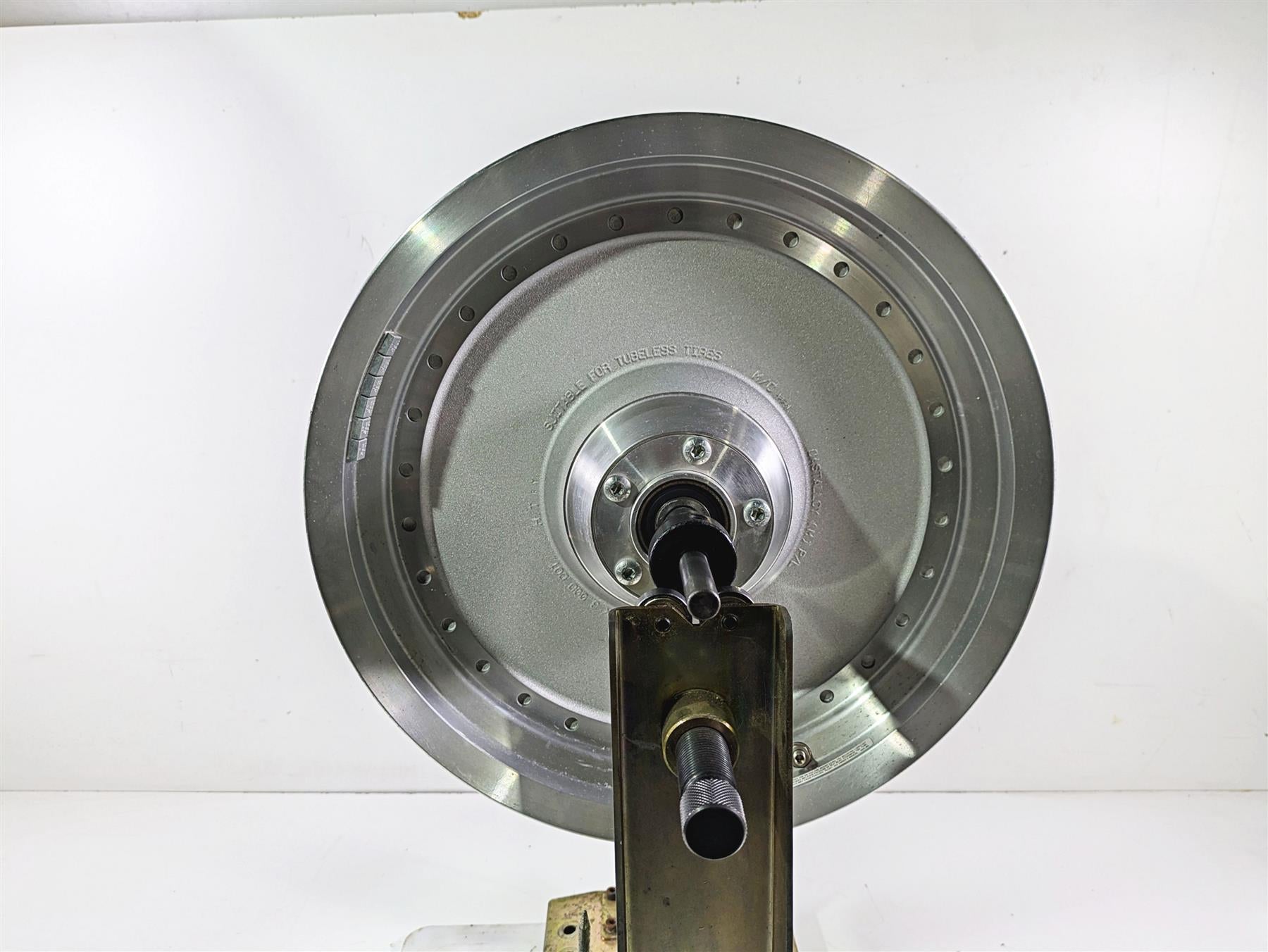 2004 Harley Softail FLSTF Fat Boy Straight 16x3 Solid Front Wheel Rim 41038-00 {{ shop.shopifyCountryName }} - Mototech271