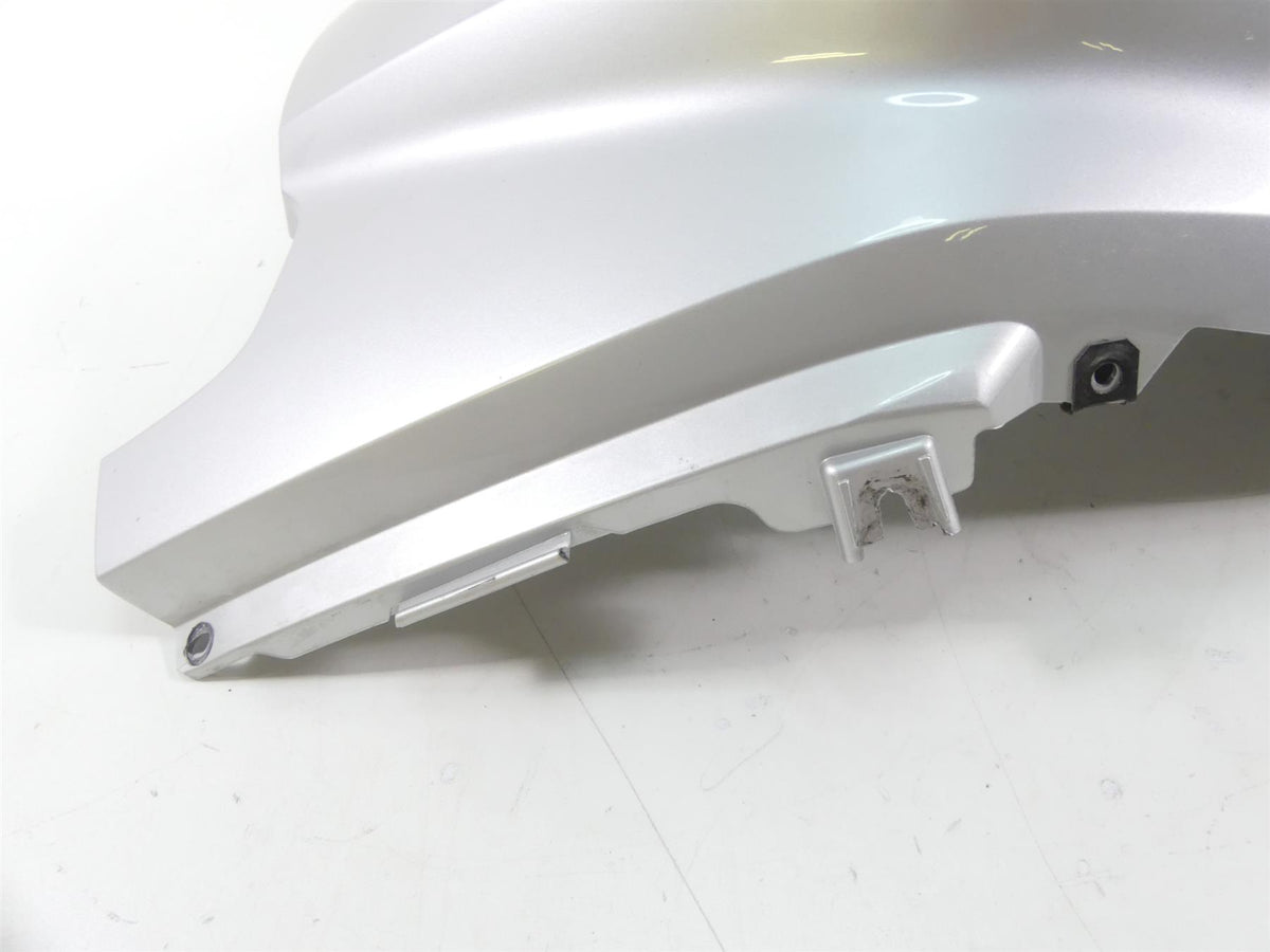 2009 BMW R1200GS K25 Fuel Gas Petrol Tank Center Cover Fairing -Nice 46637693425 {{ shop.shopifyCountryName }} - Mototech271