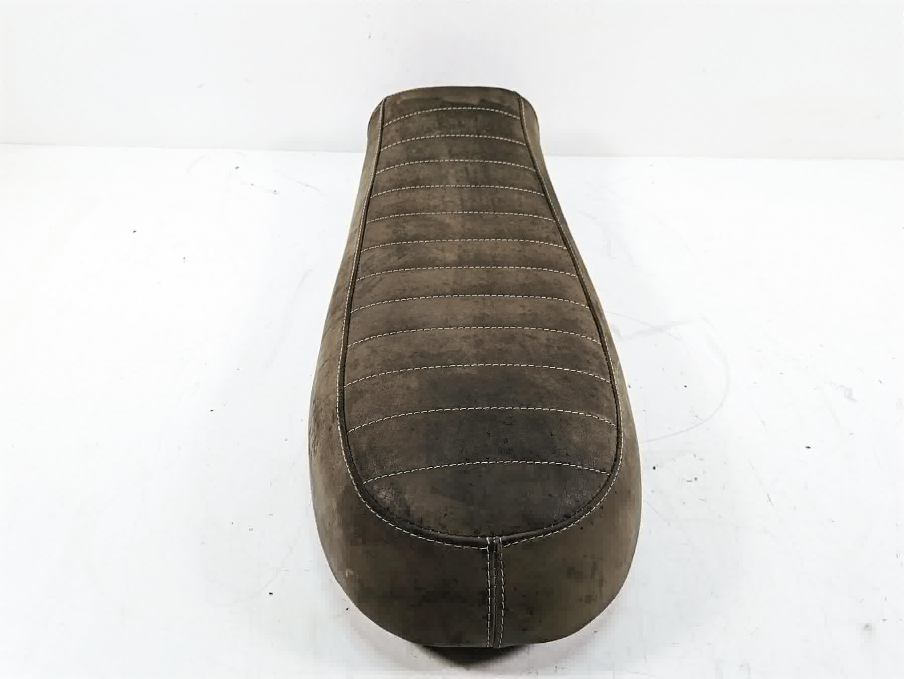 2013 Moto Guzzi V7 750 Stone Nice Recovered Brown Seat Saddle 978931 {{ shop.shopifyCountryName }} - Mototech271