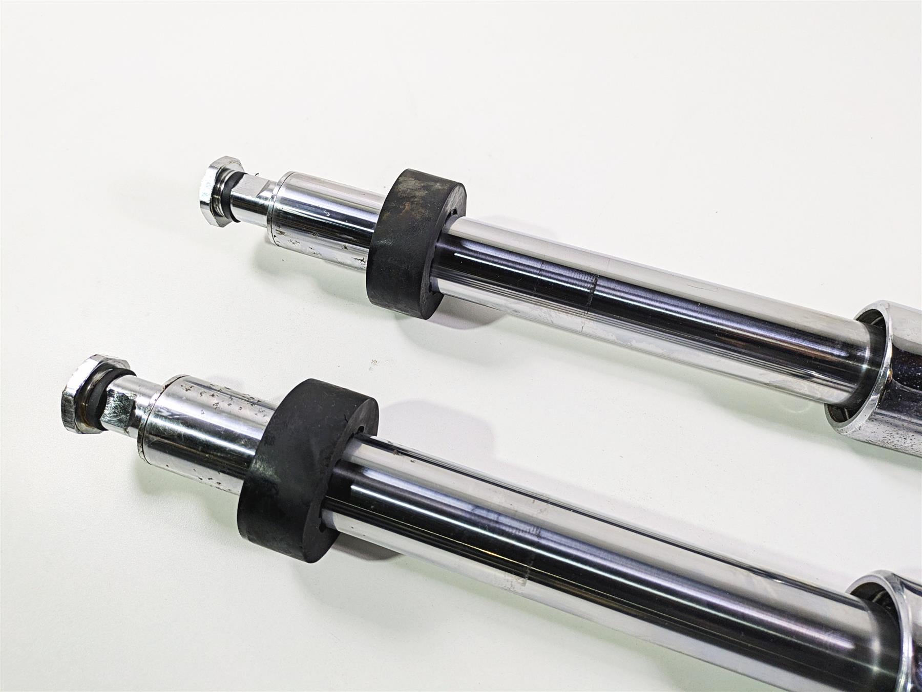 2005 Harley Touring FLHRI Road King Front Fork Legs 46537-02A 46497-02A {{ shop.shopifyCountryName }} - Mototech271