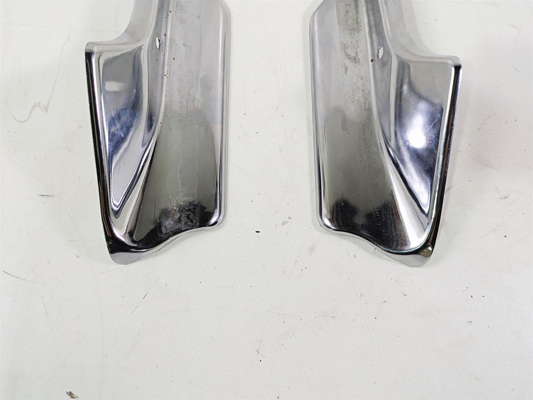 2006 Triumph Rocket 3 Front Fork Lower Cover Protector Set T2045512 T2045513 {{ shop.shopifyCountryName }} - Mototech271