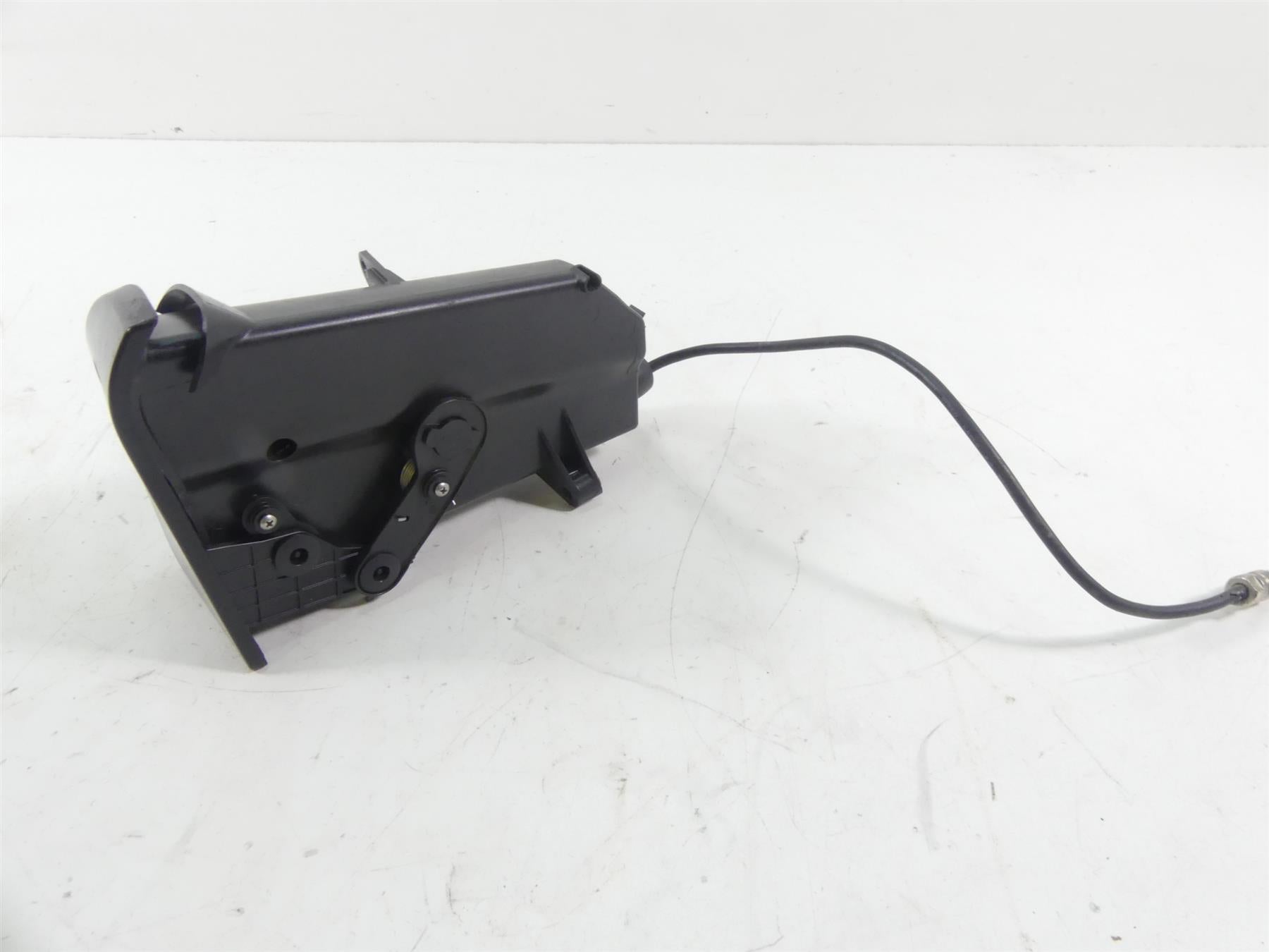 2014 Harley Touring FLHX Street Glide Front Media Compartment Box -Read 76000117 {{ shop.shopifyCountryName }} - Mototech271