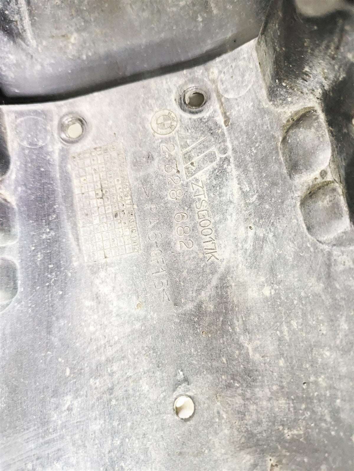 2004 BMW R1150GS R21 Front Lower Fender Mud Guard 46612328682 {{ shop.shopifyCountryName }} - Mototech271