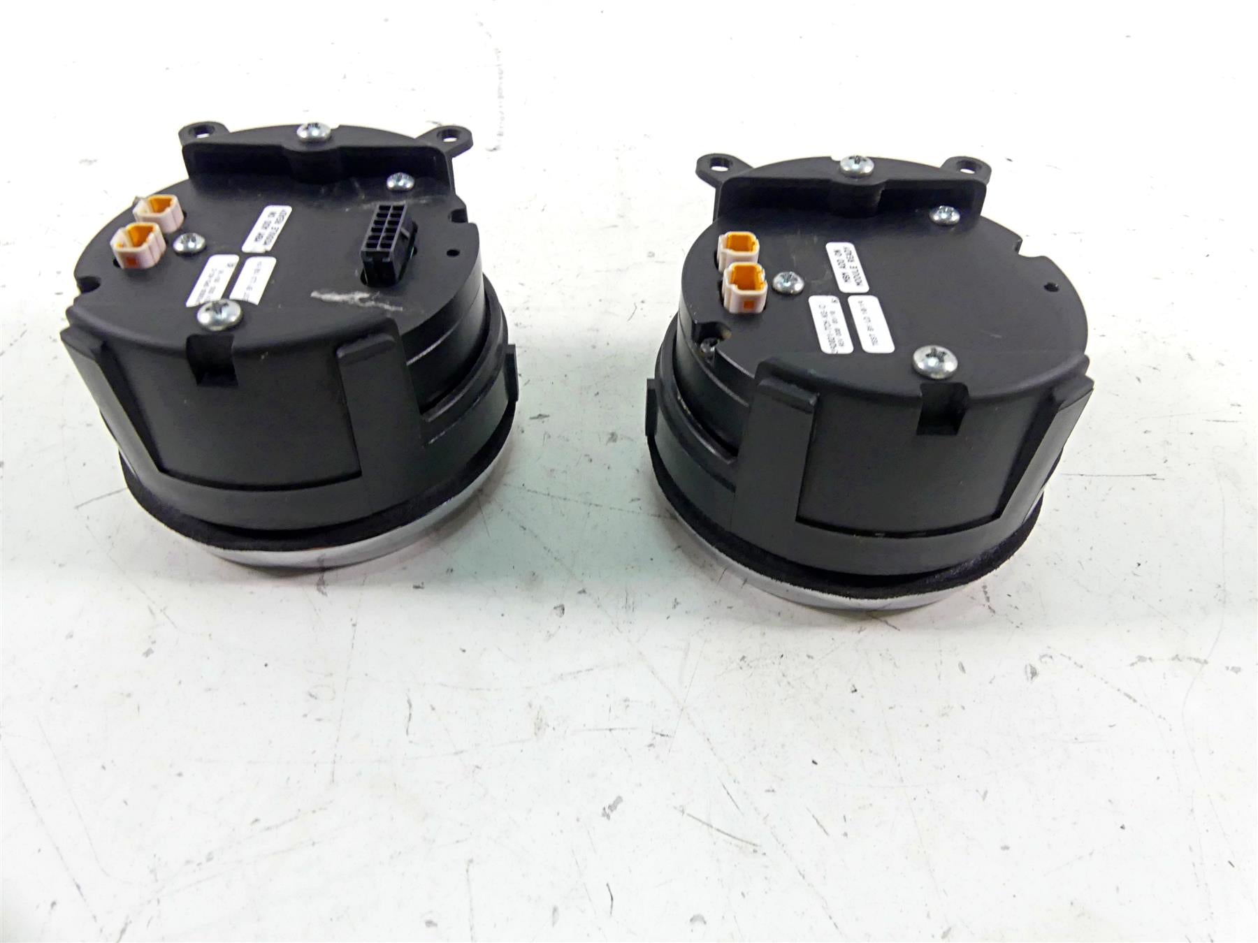 2002 Harley Touring FLHTC Electra Glide Dakota Digital Speedometer Tachometer FOR PARTS MVX-820 -0-KG-C {{ shop.shopifyCountryName }} - Mototech271