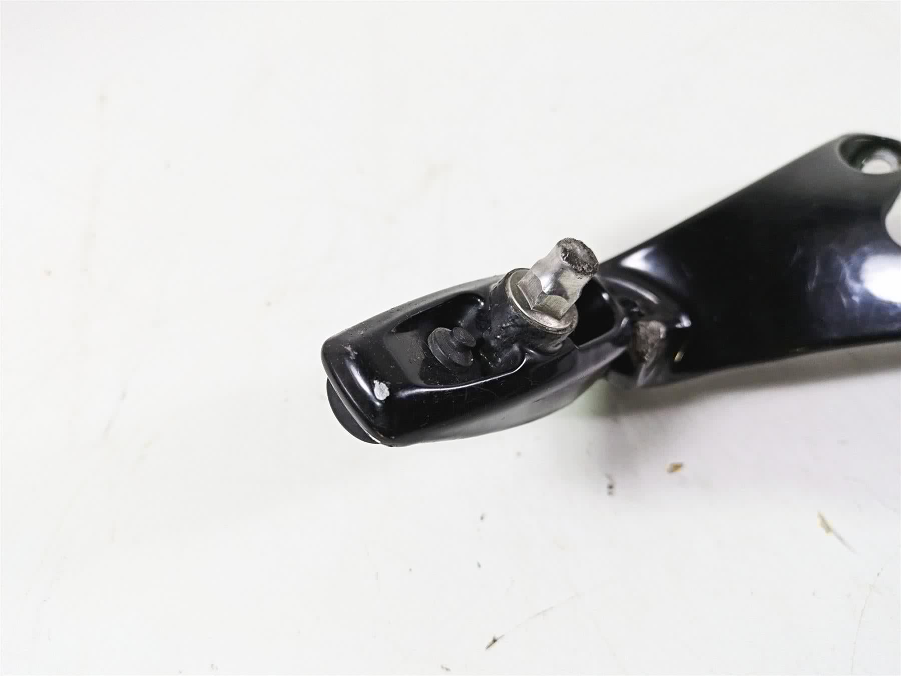 2018 Harley Softail FXFBS Fat Bob Right Rider Footpeg & Brake Pedal 50500746 {{ shop.shopifyCountryName }} - Mototech271