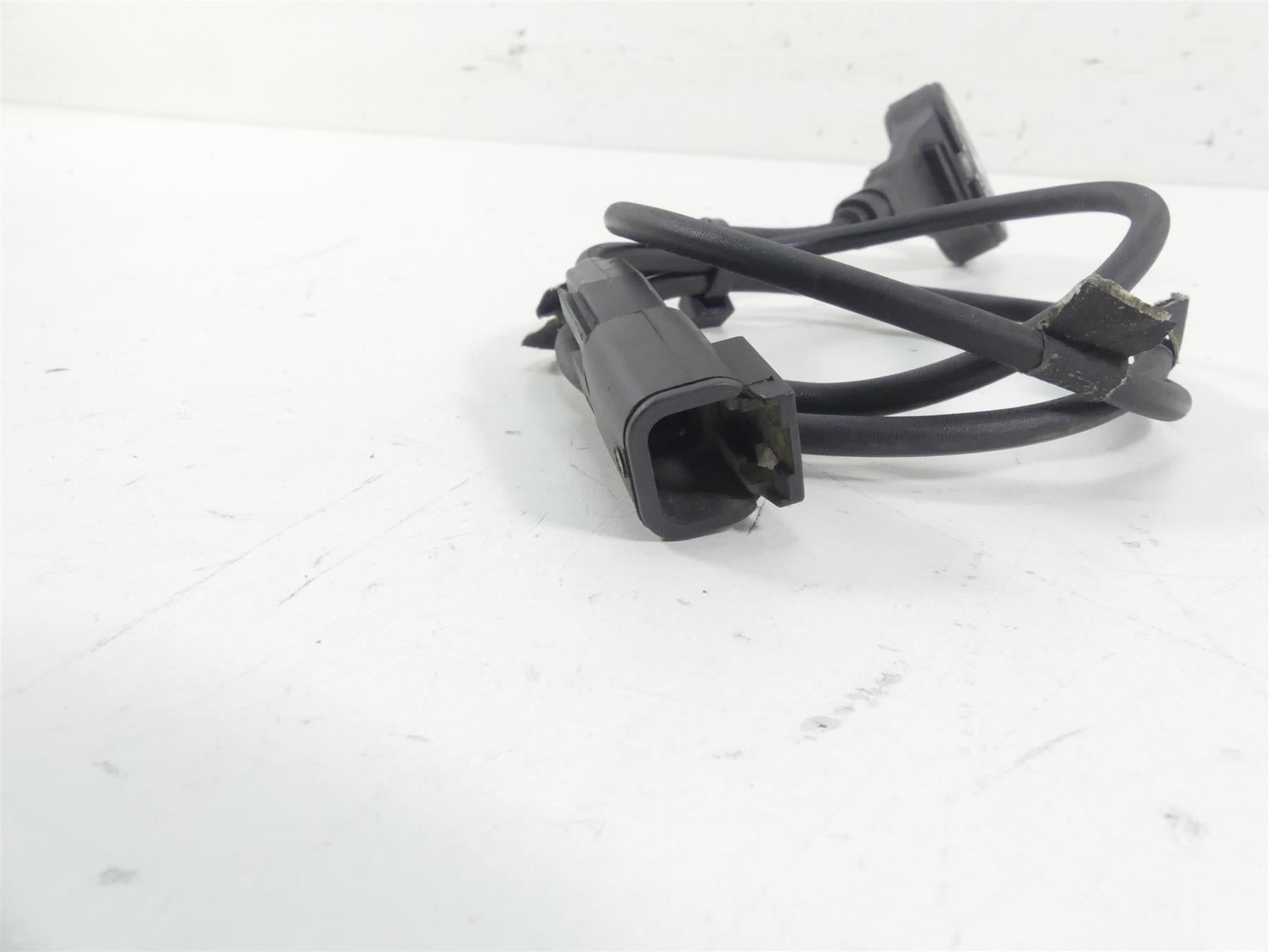 2015 Harley FLD Dyna Switchback Abs Brake Wheel Speed Sensor Set 40682-12 {{ shop.shopifyCountryName }} - Mototech271