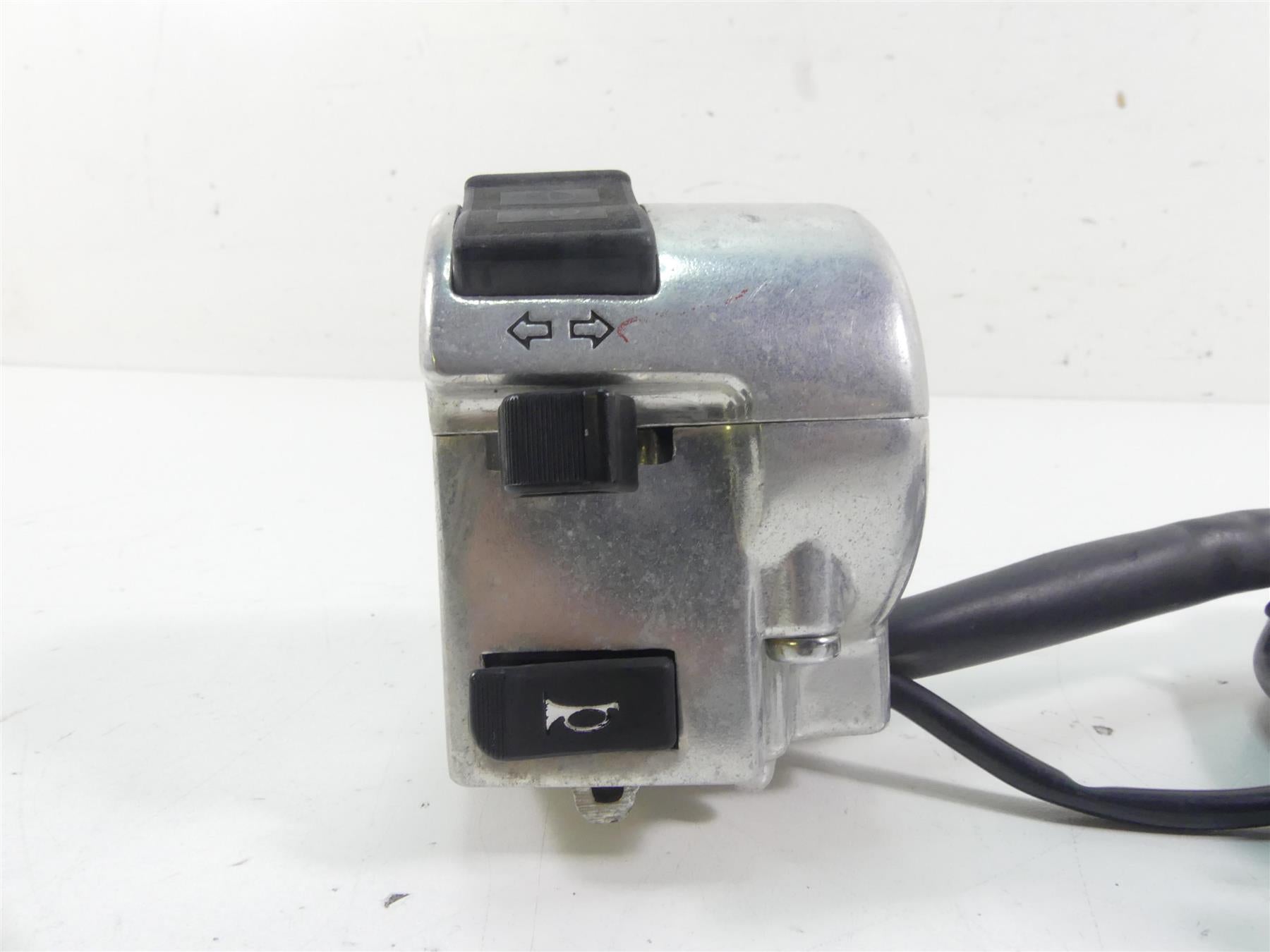 2003 Honda VT750 DC Shadow Spirit Left Hand Blinker Control Switch 35020-MCR-A00 {{ shop.shopifyCountryName }} - Mototech271