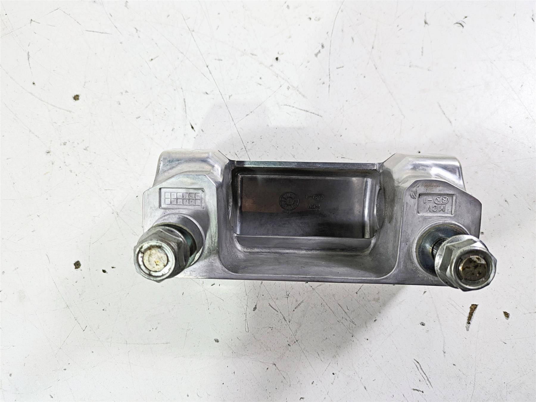 2002 Honda VTX1800 Retro Handlebar Riser Holder Set 53231-MCV-000 53131-MCV-000 {{ shop.shopifyCountryName }} - Mototech271