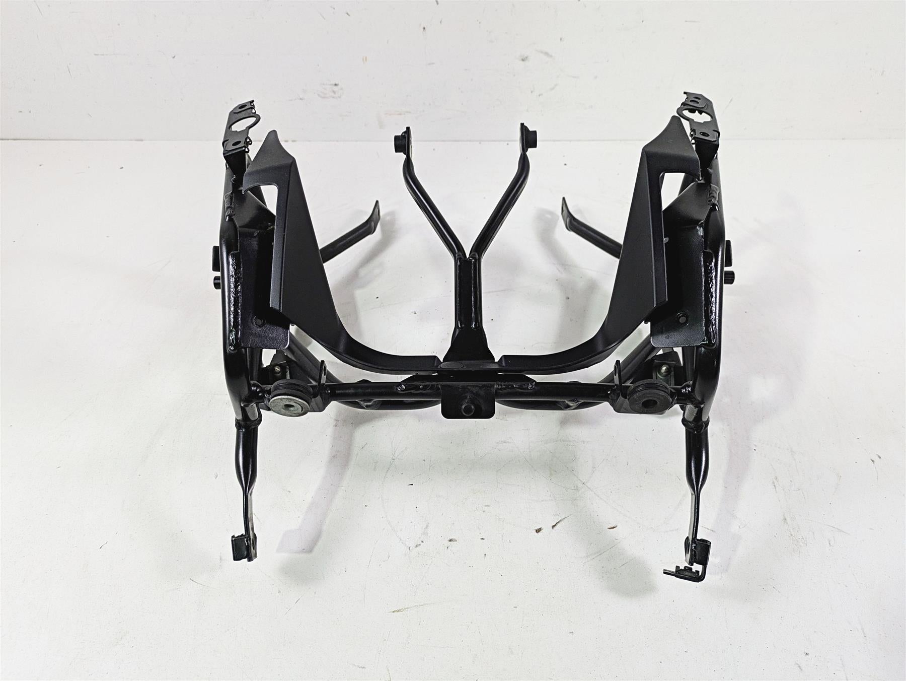 2009 BMW R1200GS K255 Adv Front Fairing Bracket Stay Holder 46637701558 | Mototech271