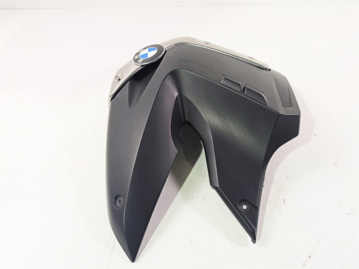 2010 BMW R1200GS K25 Tank Right Side Cover & Emblem 46637700876 46637700874 {{ shop.shopifyCountryName }} - Mototech271