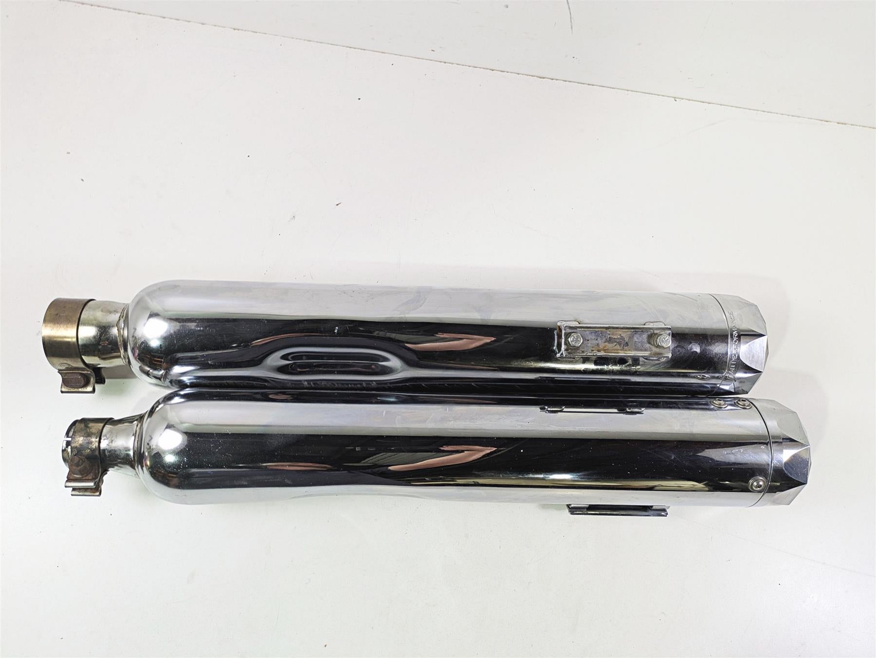 2021 Harley Touring FLTRX Road Glide Tab Perf 4.5" Slip-On Mufflers 121-1297 {{ shop.shopifyCountryName }} - Mototech271