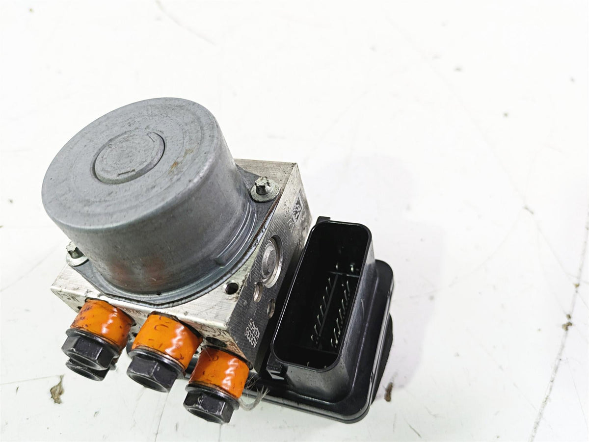 2017 Ducati Monster 1200 S Abs Brake Pump Module Unit 54240631B {{ shop.shopifyCountryName }} - Mototech271