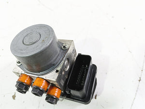 2017 Ducati Monster 1200 S Abs Brake Pump Module Unit 54240631B | Mototech271