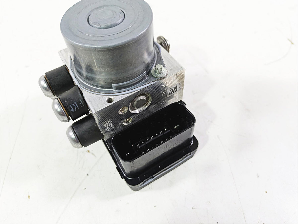 2017 BMW F800GS Adv K75 Abs Brake Pump Module 34518546851 {{ shop.shopifyCountryName }} - Mototech271