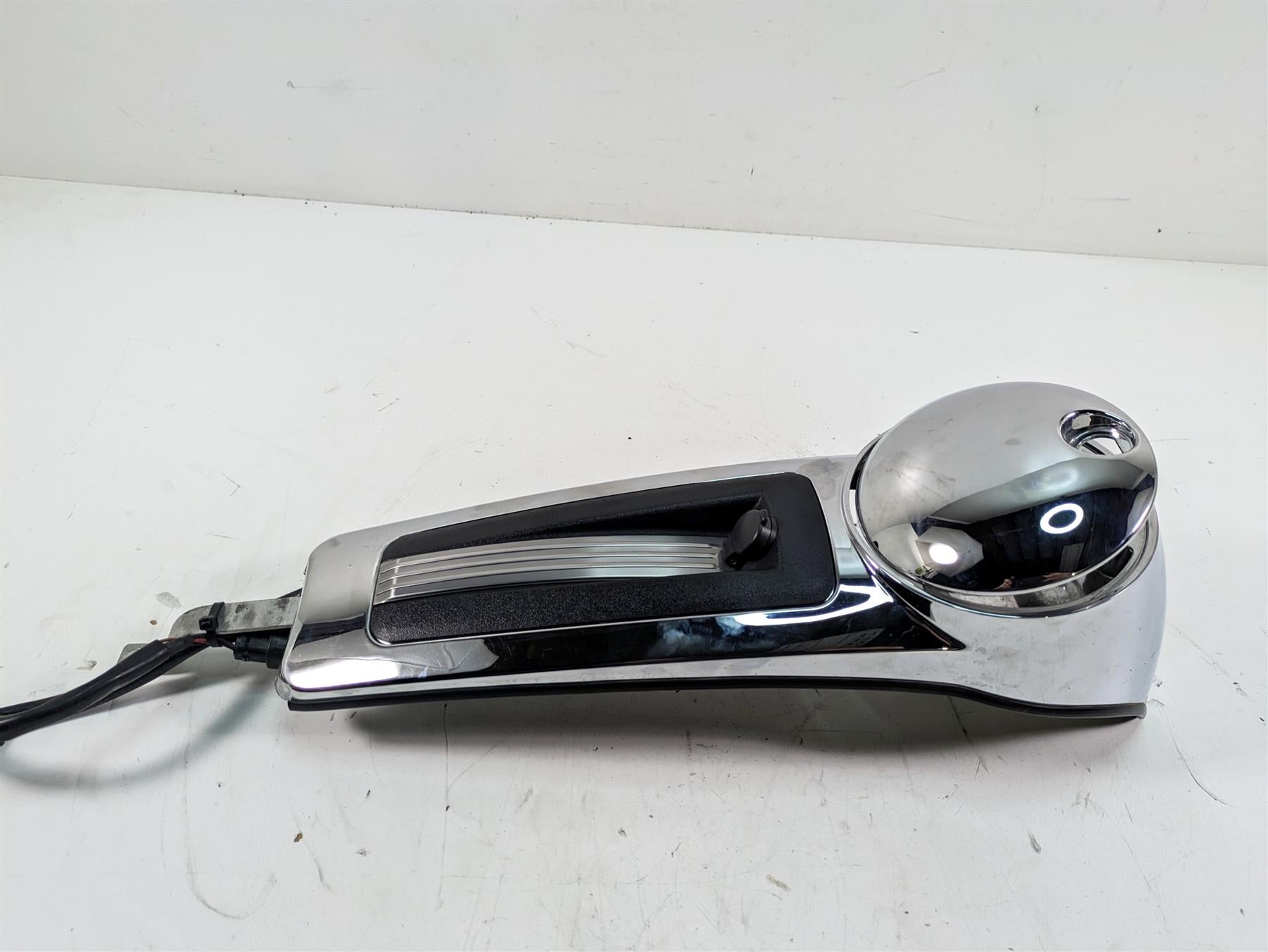 2014 Harley Touring FLHTK Electra Glide Fuel Tank Dash Cover Intercom 61270-08