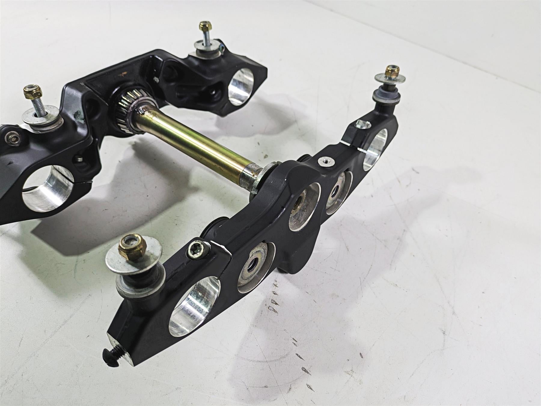 2018 Indian Chieftain Dark Horse Lower Upper Triple Tree Set 46mm 1824691 {{ shop.shopifyCountryName }} - Mototech271