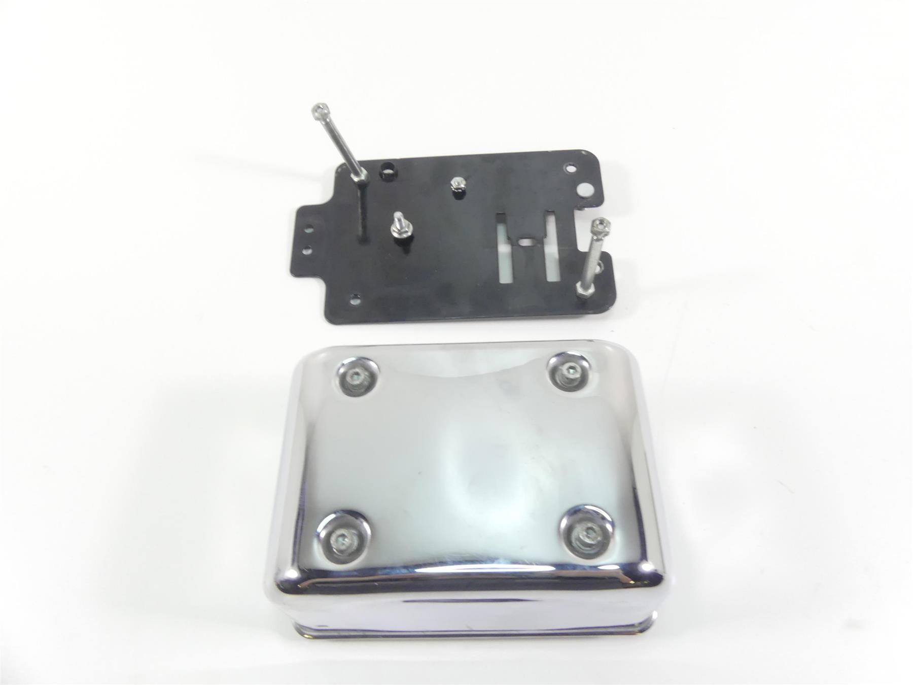 1999 Harley Dyna FXDL Low Rider Electrical Box Panel & Chrome Cover 66333-99 {{ shop.shopifyCountryName }} - Mototech271