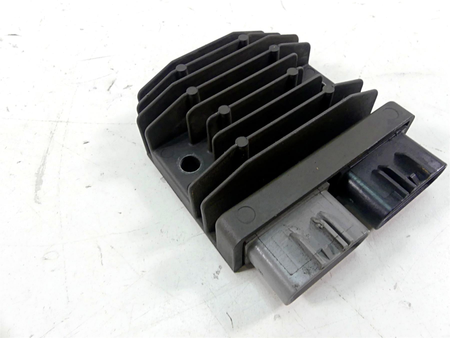 2015 BMW R1200GS GSW K50 Rectifier Voltage Regulator FH020AA 12318523367 {{ shop.shopifyCountryName }} - Mototech271