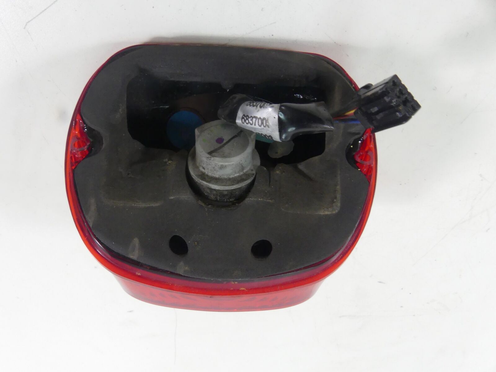 2006 Harley Touring FLHTCU SE CVO Taillight Tail Light Rear Brake Lamp 68140-04 {{ shop.shopifyCountryName }} - Mototech271