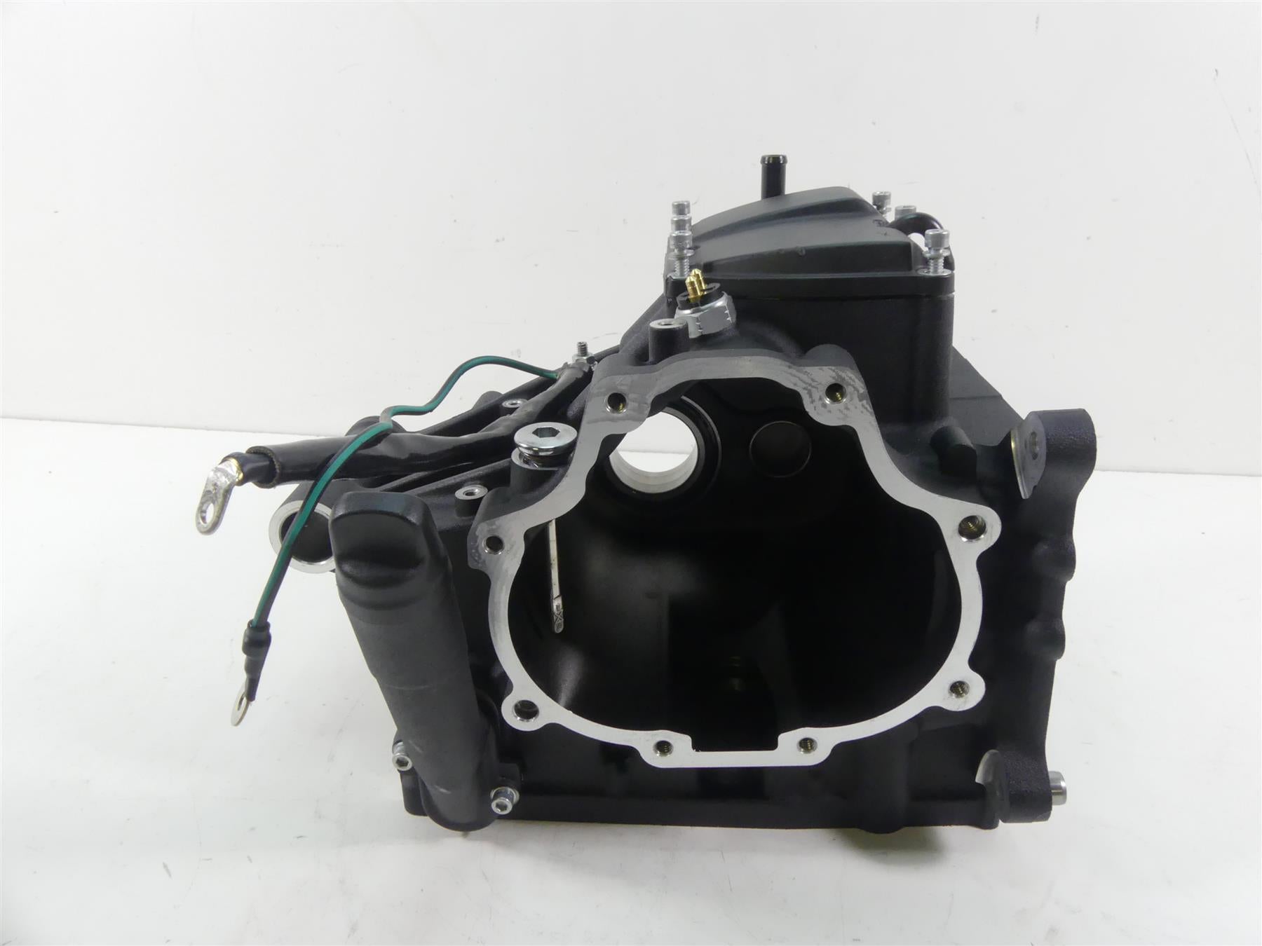 2018 Harley FLHC Softail Heritage M8 Transmission Housing Gear Box 34700114 {{ shop.shopifyCountryName }} - Mototech271