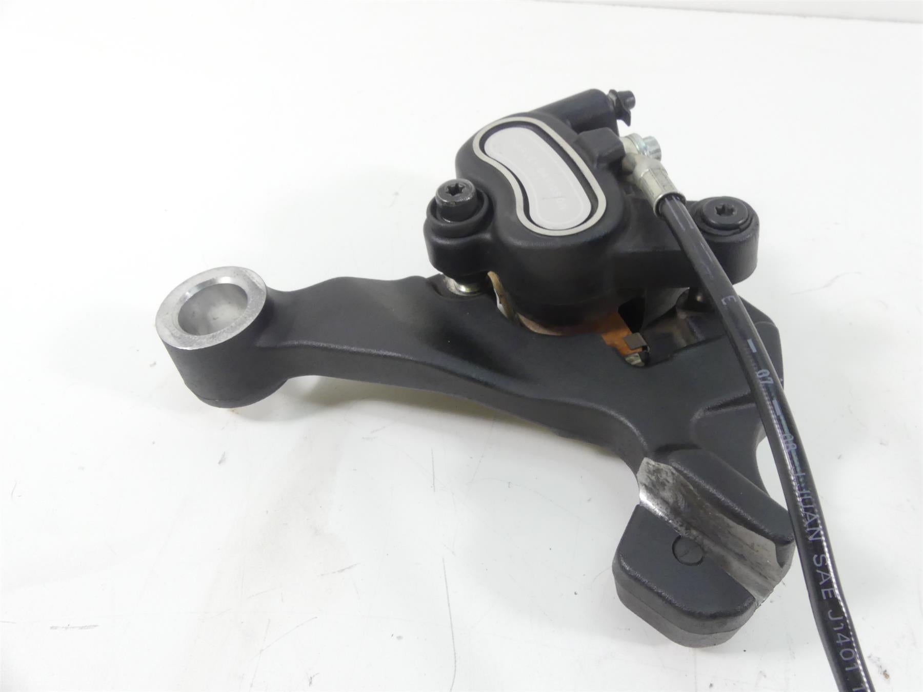 2009 Harley FXDF Dyna Fat Bob Rear Brake Caliper + Mount & Line 40908-08 {{ shop.shopifyCountryName }} - Mototech271