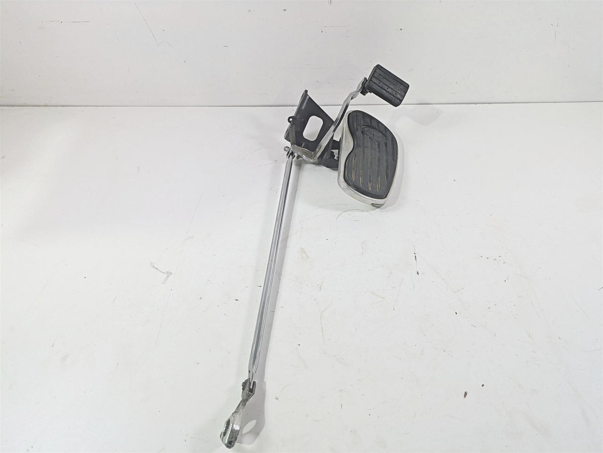 2006 Yamaha XVS650 V-Star Classic Right Floorboard & Brake Pedal 5BN-27420-00-00 {{ shop.shopifyCountryName }} - Mototech271