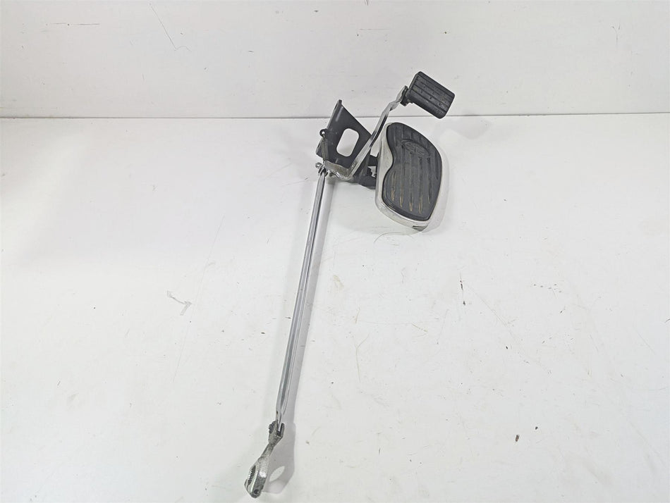 2006 Yamaha XVS650 V-Star Classic Right Floorboard & Brake Pedal 5BN-27420-00-00 {{ shop.shopifyCountryName }} - Mototech271