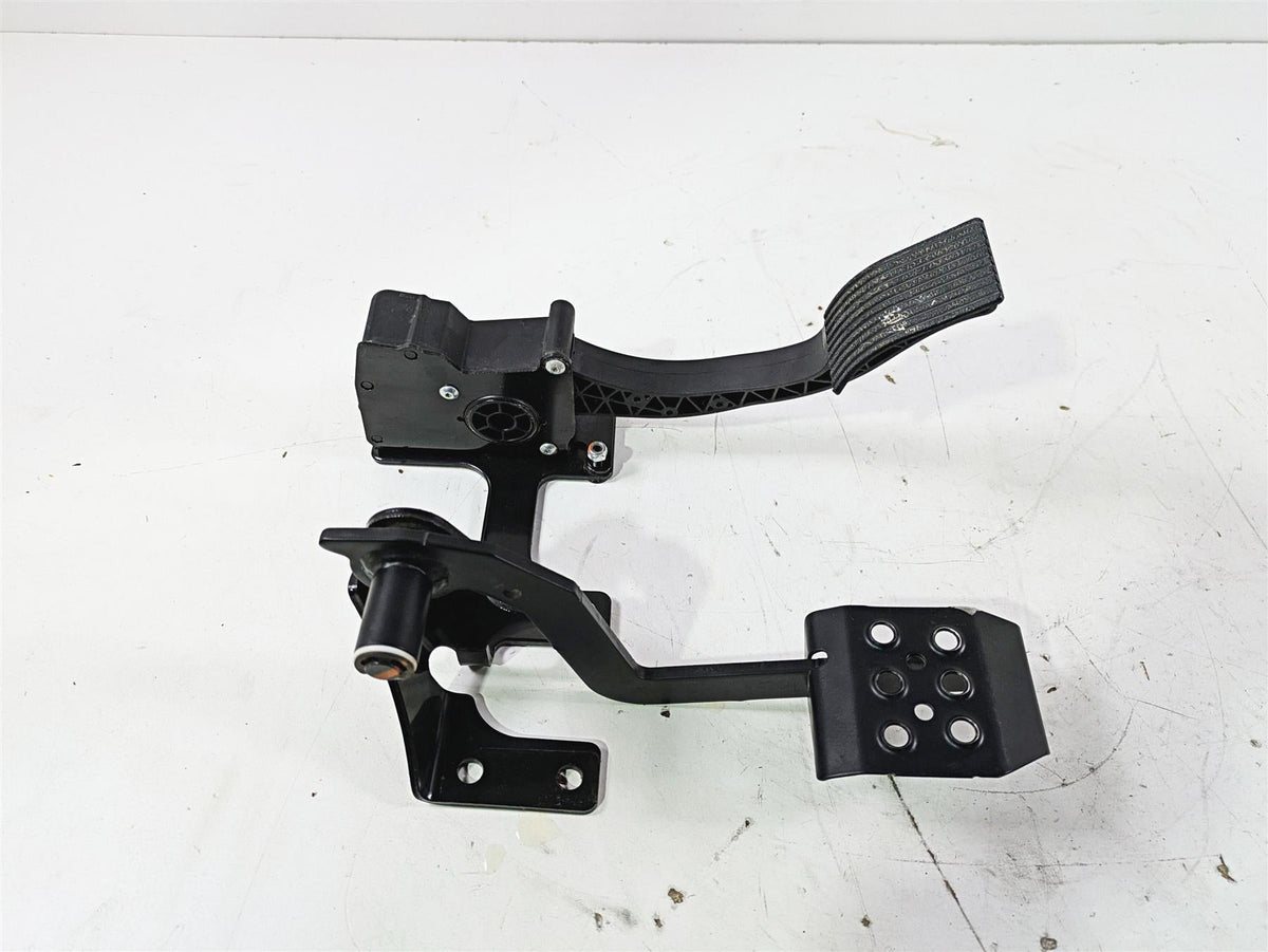 2022 Polaris RZR XP 4 1000 Premium Brake & Accelerate Pedal Set 1027413 1021765 {{ shop.shopifyCountryName }} - Mototech271