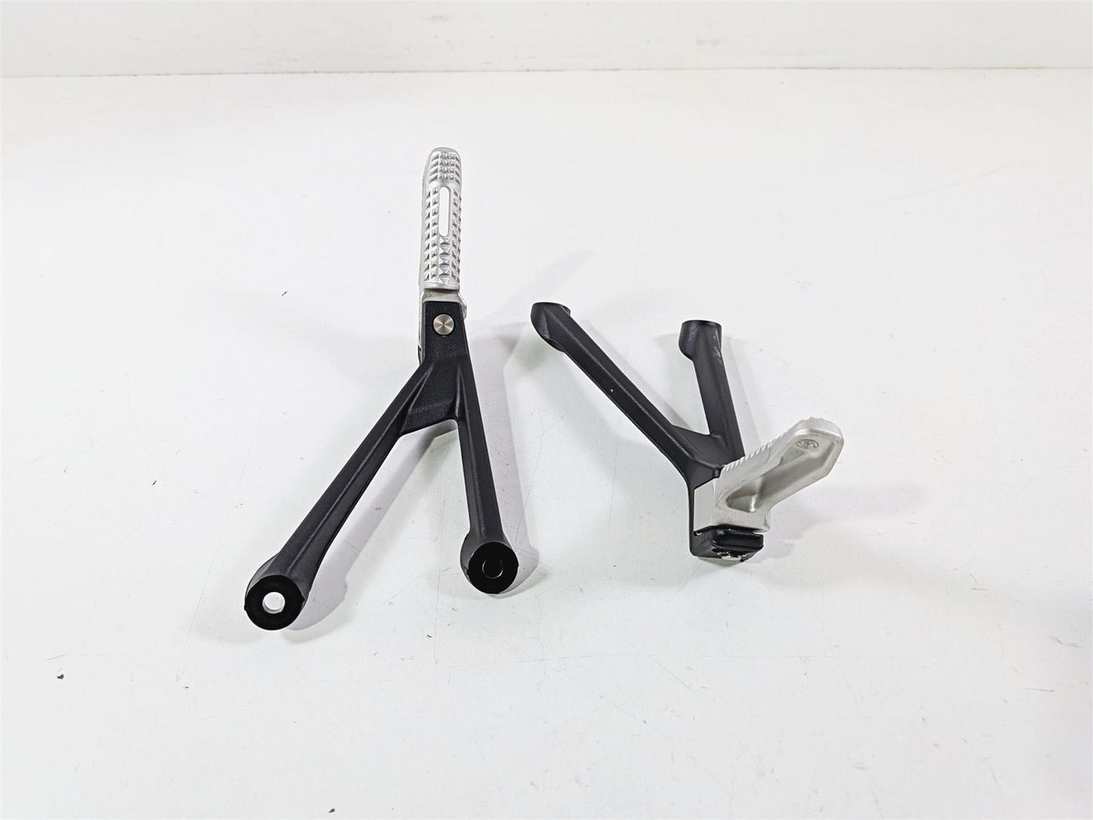 2020 BMW S1000RR K67 Rear Passenger Foot Peg Set 46718356863 46718356864-Mototech271