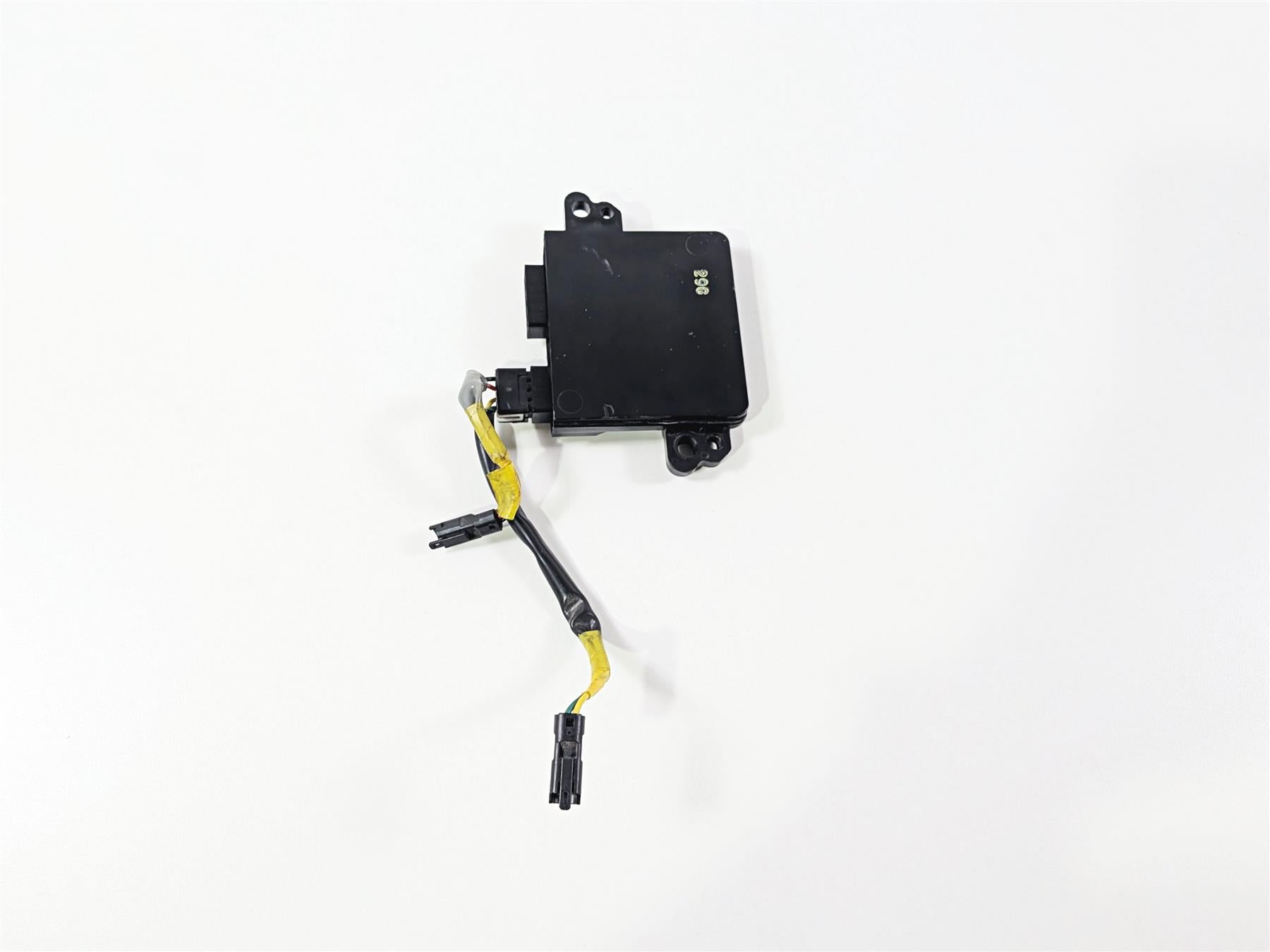 2023 Yamaha MT10 MTN1000 Light Control Module Unit Back Box 2PP-85490-00 {{ shop.shopifyCountryName }} - Mototech271