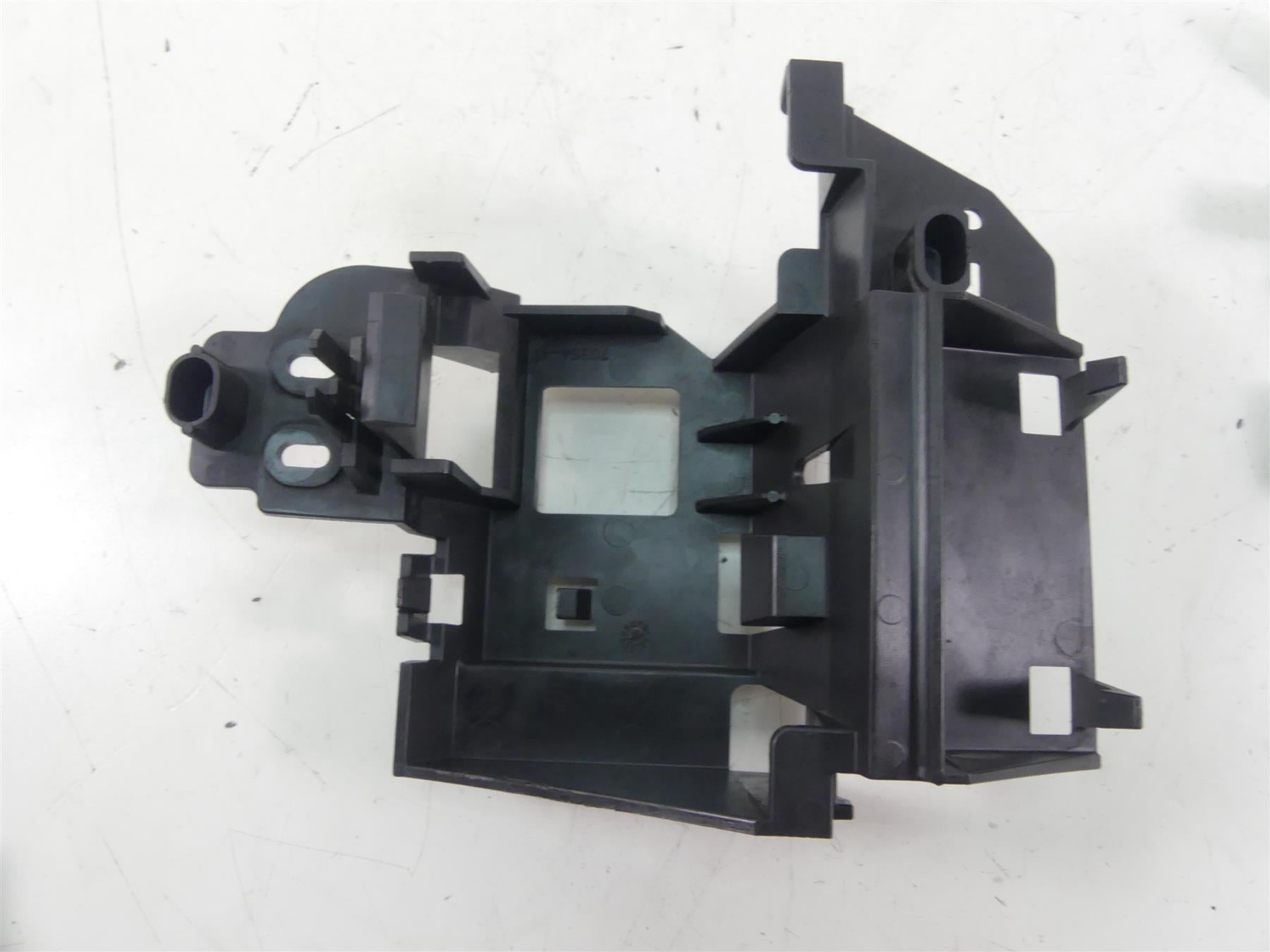 2017 Harley FLS Softail Slim Electric Battery Holder Plastic Set 70354-11 {{ shop.shopifyCountryName }} - Mototech271